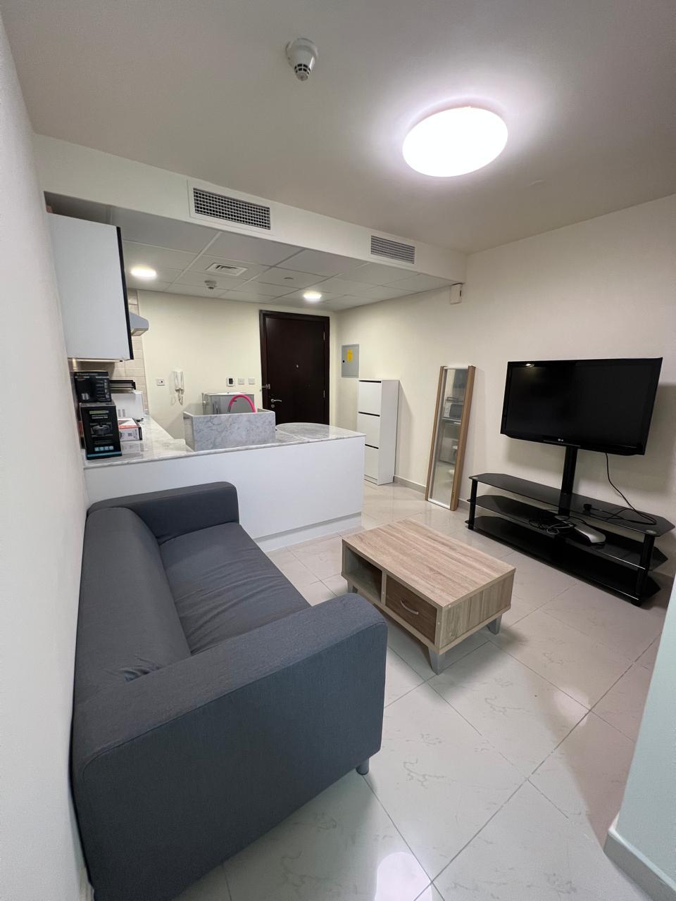 JLT apartment photo 2