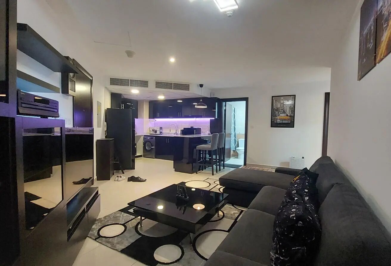 Apartment photo 2